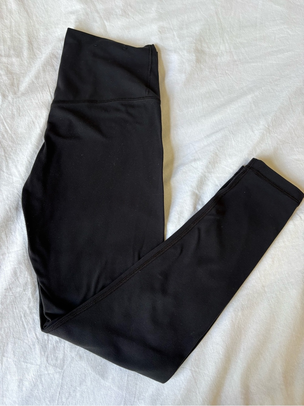 Aritzia TNA Butter Black Leggings